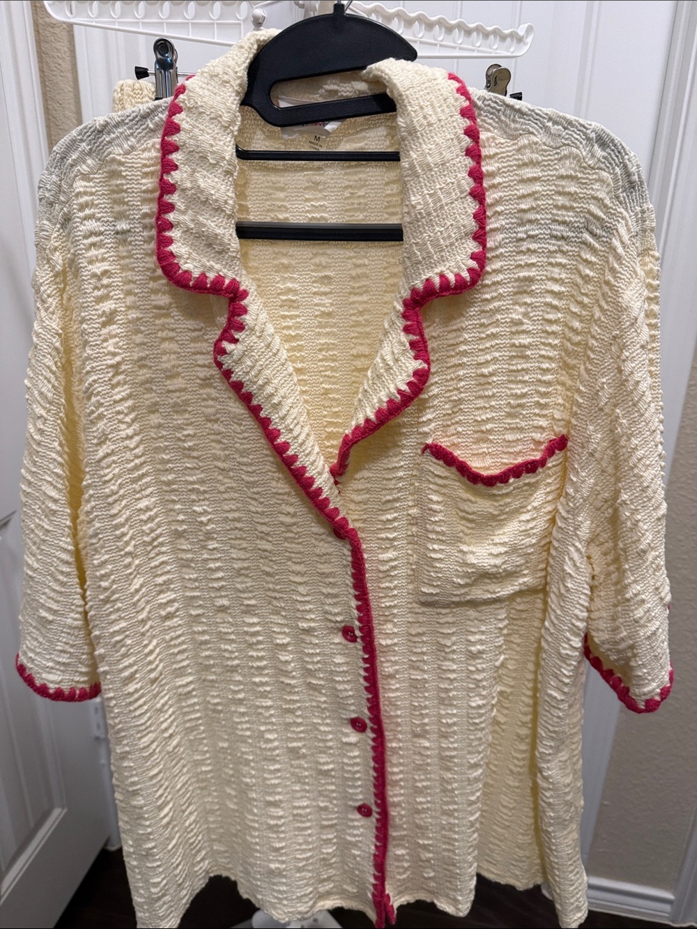 Fantastic Fawn short set. EUC butter yellow